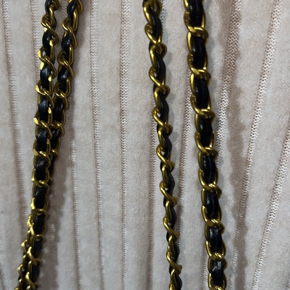 New black and gold cross body - Picture 7 of 7